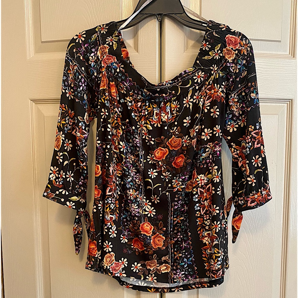 Daniel Rainn Floral 3/4 Sleeve On or Off Shoulder Blouse NWOT